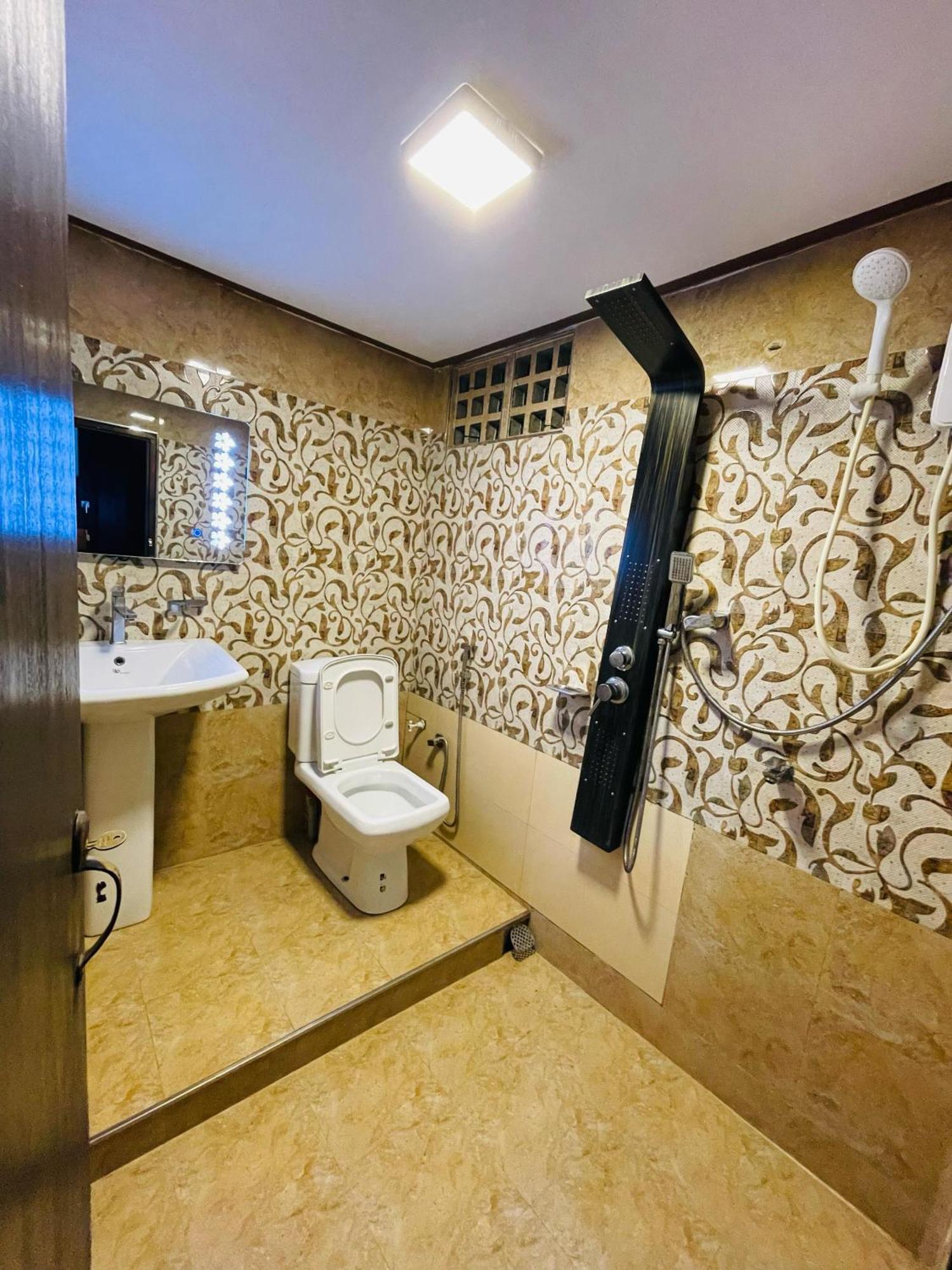 BW Residence Kalmunai Екстериор снимка